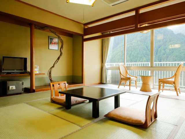 火の谷温泉 美杉リゾート ホテルアネックス ー 趣の異なる5つの貸切露天風呂が評判 営業時間 場所 地図等の情報 まっぷるトラベルガイド