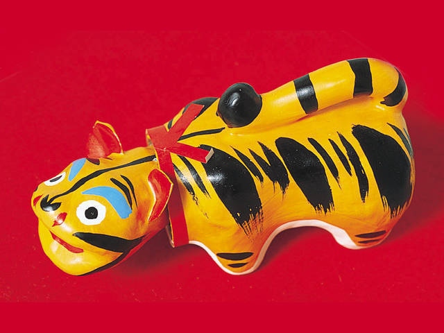 姫路市書写の里 美術工芸館 ー 伝統工芸品の制作実演 姫路はりこの絵付け体験なども開催 営業時間 場所 地図等の情報 まっぷるトラベルガイド