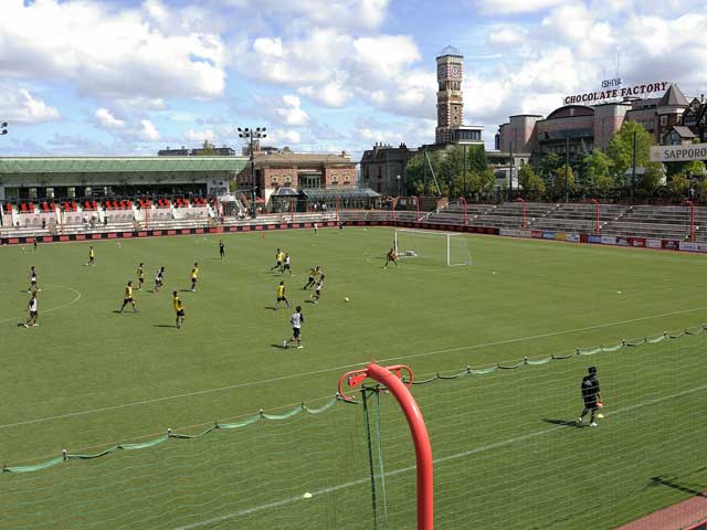 宮の沢白い恋人サッカー場の営業時間 場所 地図等の情報 まっぷるトラベルガイド