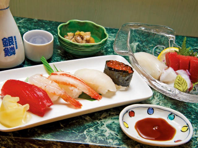 函館駅で必ず食べたい ガイド編集部おすすめの寿司 回転寿司スポット まっぷるトラベルガイド