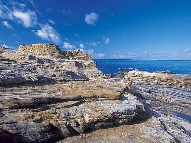 千畳敷 ー 海に突き出す大岩 営業時間 場所 地図等の情報 まっぷるトラベルガイド