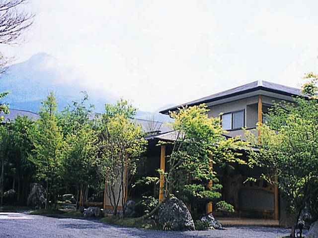 旅想 ゆふいんやまだ屋 ー 食膳にこめられた もてなし がうれしい 営業時間 場所 地図等の情報 まっぷるトラベルガイド