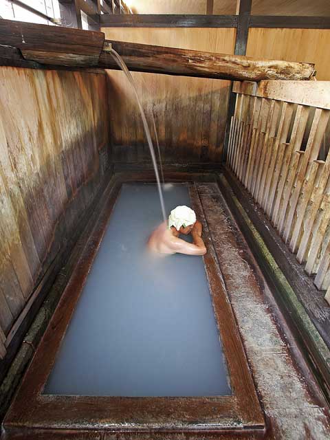 鳴子温泉郷に行くならここ ガイド編集部おすすめの日帰り温泉 入浴施設スポット まっぷるトラベルガイド