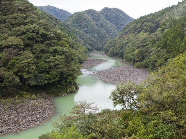 鹿児島 宮崎で必ず行きたい ガイド編集部おすすめの渓谷スポット まっぷるトラベルガイド