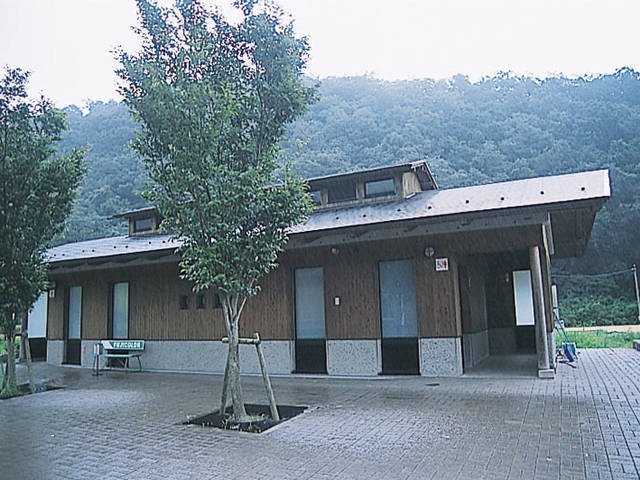 秋吉台オートキャンプ場 ー 充実設備が魅力 景清洞に隣接 営業時間 場所 地図等の情報 まっぷるトラベルガイド