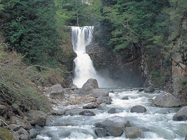 米沢で必ず行きたい ガイド編集部おすすめの自然地形スポット まっぷるトラベルガイド