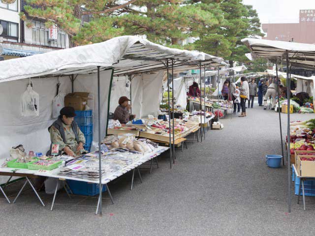 岐阜 飛騨で必ず寄りたい ガイド編集部おすすめの市場 フリーマーケットスポット まっぷるトラベルガイド