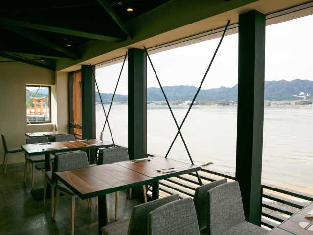 広島 宮島で必ず食べたい ガイド編集部おすすめの居酒屋 バースポット まっぷるトラベルガイド