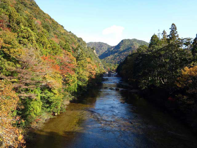 名古屋 愛知で必ず行きたい ガイド編集部おすすめの渓谷スポット まっぷるトラベルガイド