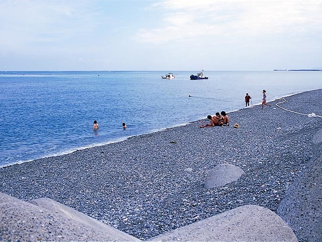 糸魚川 親不知で必ず行きたい ガイド編集部おすすめの海水浴 湖水浴スポット まっぷるトラベルガイド