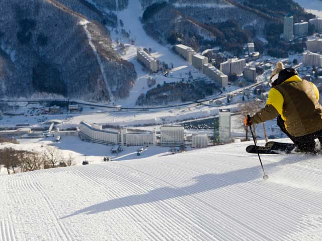 苗場スキー場の営業時間 場所 地図等の情報 まっぷるトラベルガイド