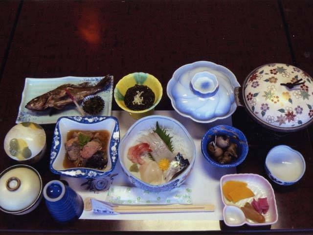 相川 尖閣湾に行くならここ ガイド編集部おすすめの旅館 民宿スポット まっぷるトラベルガイド