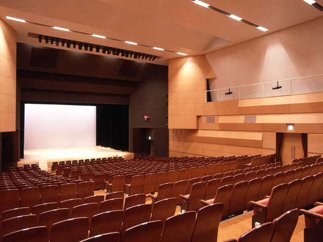 紀伊國屋サザンシアターtakashimaya ー 演劇での新人発掘とロングラン公演 そして講演会等を行うホール 営業時間 場所 地図等の情報 まっぷるトラベルガイド