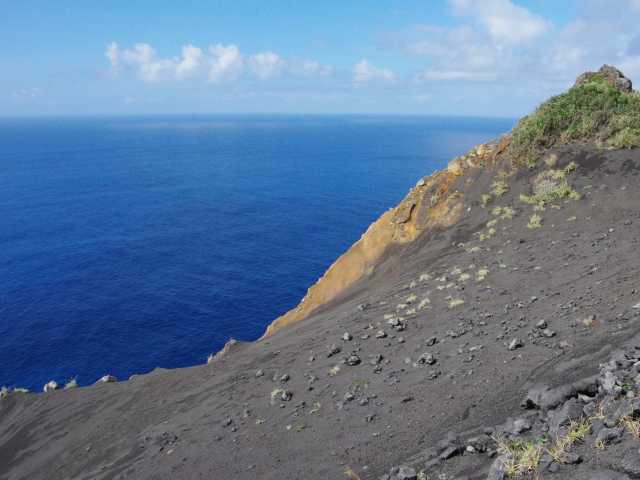 八丈島で必ず行きたい ガイド編集部おすすめの自然地形スポット まっぷるトラベルガイド