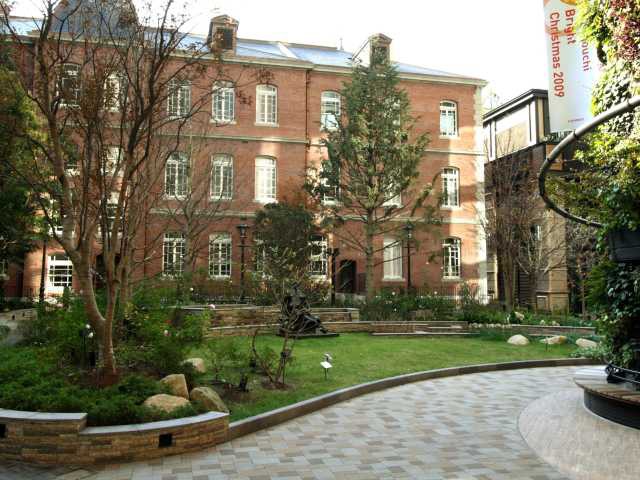 丸の内ブリックスクエアの営業時間 場所 地図等の情報 まっぷるトラベルガイド