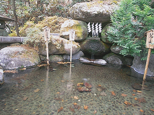 日光二荒山神社二荒霊泉の営業時間 場所 地図等の情報 まっぷるトラベルガイド