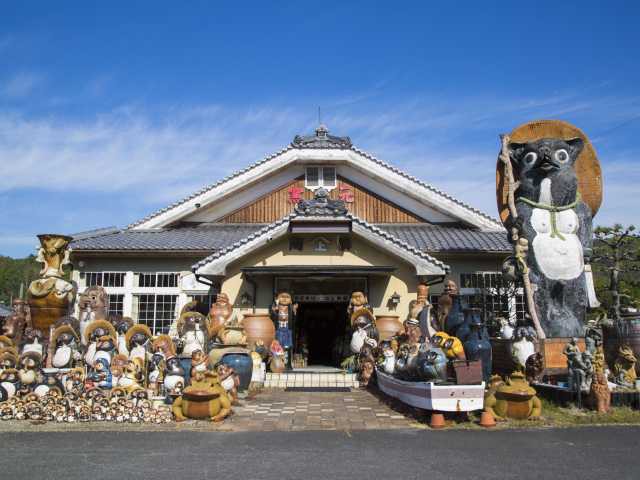 信楽の町並みの営業時間 場所 地図等の情報 まっぷるトラベルガイド