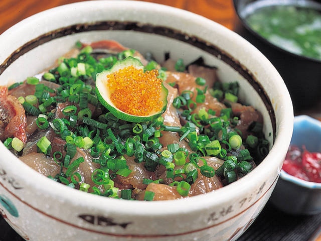 箱根 湯河原で必ず食べたい ガイド編集部おすすめの寿司 回転寿司スポット まっぷるトラベルガイド