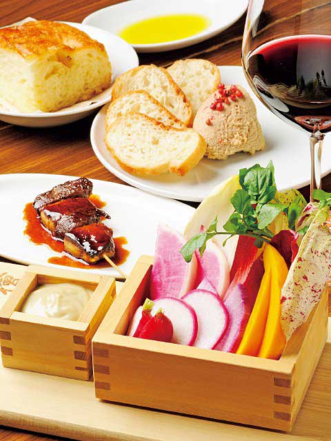 横浜ベイで必ず食べたい ガイド編集部おすすめのワインバースポット まっぷるトラベルガイド