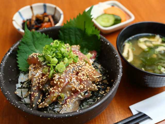 箱根 湯河原で必ず食べたい ガイド編集部おすすめの海鮮料理スポット まっぷるトラベルガイド