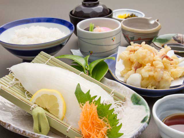 福岡空港駅で必ず食べたい ガイド編集部おすすめのグルメスポット まっぷるトラベルガイド