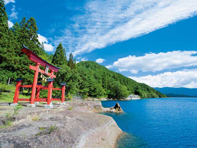 田沢湖 乳頭温泉郷で必ず行きたい ガイド編集部おすすめの寺社仏閣 史跡スポット まっぷるトラベルガイド