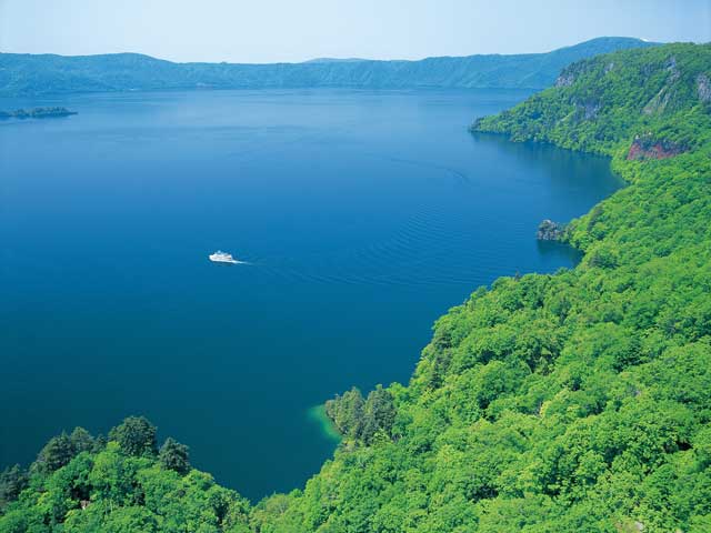 十和田湖で必ず行きたい ガイド編集部おすすめの見どころ 体験スポット まっぷるトラベルガイド