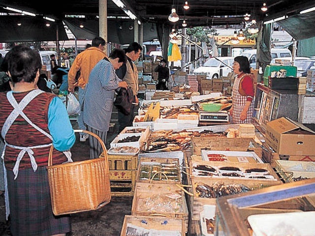 佐世保朝市の営業時間 場所 地図等の情報 まっぷるトラベルガイド