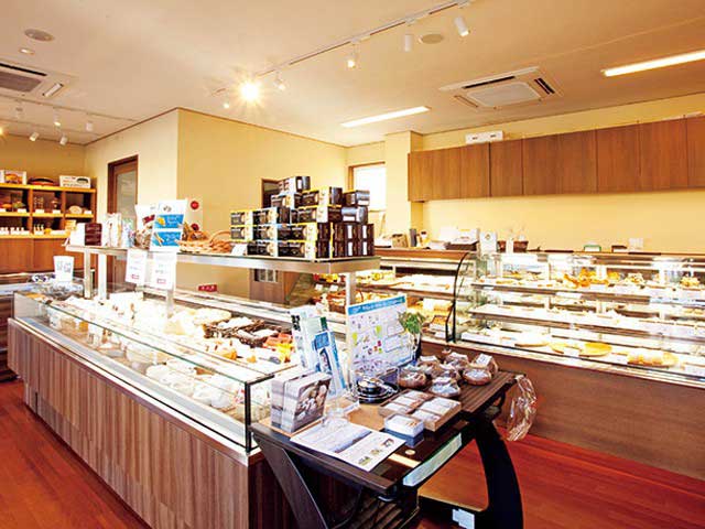 アトリエ ド フロマージュ軽井沢チーズ熟成所 軽井沢売店の営業時間 場所 地図等の情報 まっぷるトラベルガイド