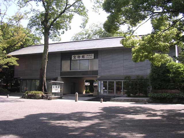 三嶋大社宝物館 ー 三嶋大社に伝来した貴重な宝物を収蔵 営業時間 場所 地図等の情報 まっぷるトラベルガイド