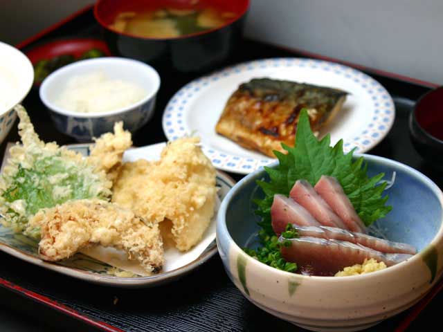 焼津で必ず食べたい ガイド編集部おすすめのグルメスポット まっぷるトラベルガイド