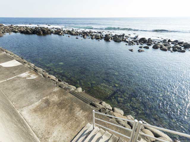 稲取池尻海岸ウキウキビーチの営業時間 場所 地図等の情報 まっぷるトラベルガイド
