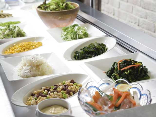 ガーデンレストラン ホルトの営業時間 場所 地図等の情報 まっぷるトラベルガイド