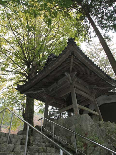 鳴谷山 聖寶寺