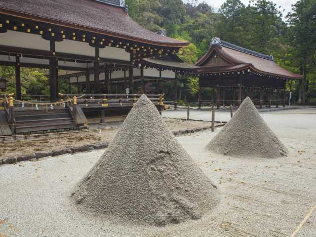 上賀茂神社の立砂(盛砂)