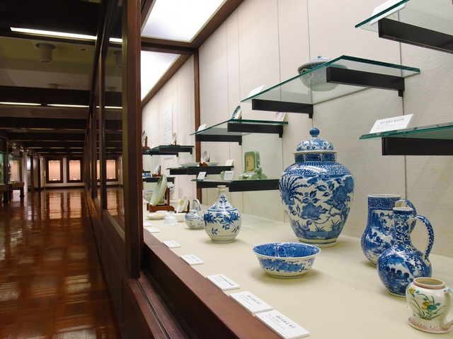 佐賀県立九州陶磁文化館の画像 3枚目