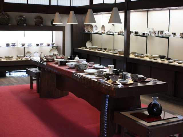 中里太郎右衛門陶房