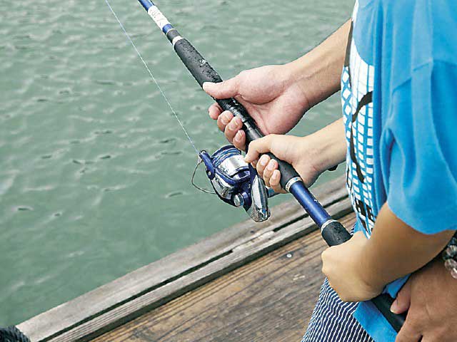 由良海上釣り堀 海人