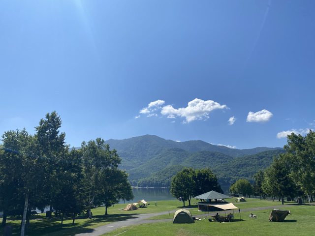 かなやま湖畔キャンプ場の画像 1枚目