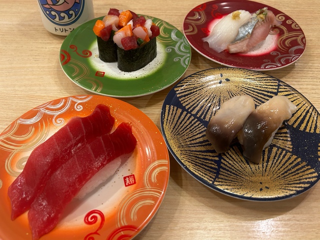 回転寿しトリトン 三輪店の画像 1枚目