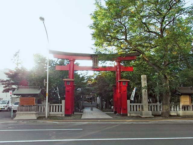 彌彦(伊夜日子)神社