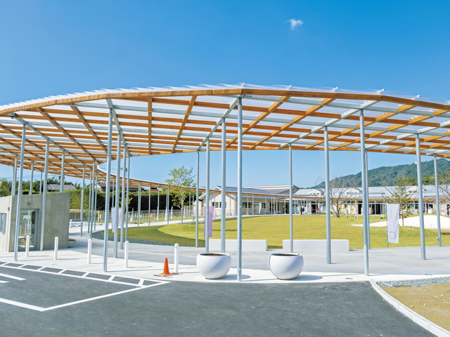 都市交流施設・道の駅保田小附属ようちえんの画像 1枚目