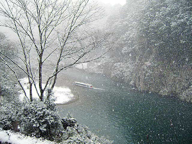 瀞峡めぐり(ウォータージェット船)