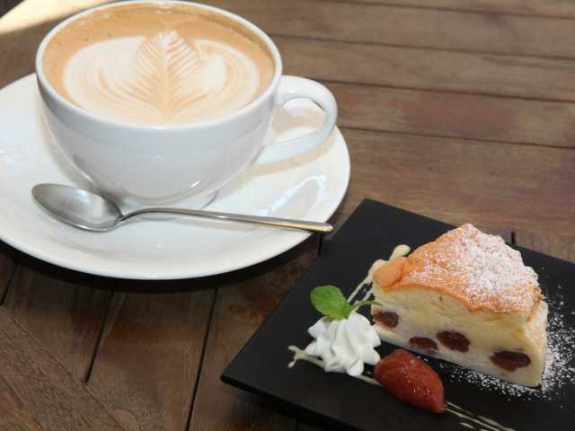 HATSUNEYA GARDEN THE CAFE
