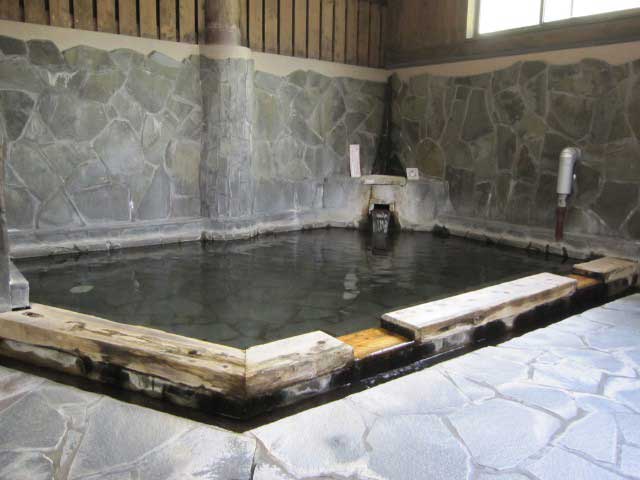 三日月の滝温泉(日帰り入浴)