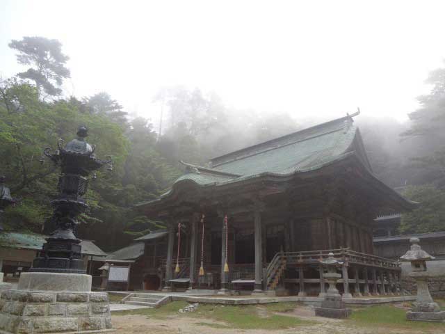 金華山黄金山神社