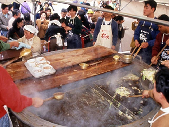 日本海高岡なべ祭り