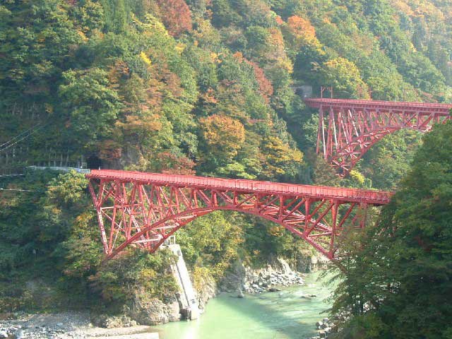 やまびこ遊歩道