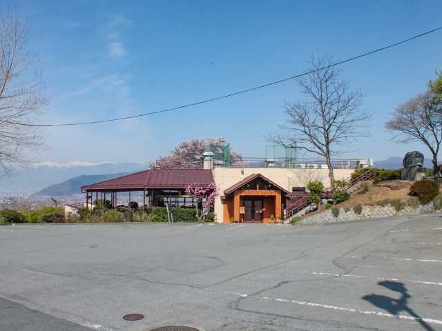 甲州市勝沼 ぶどうの丘