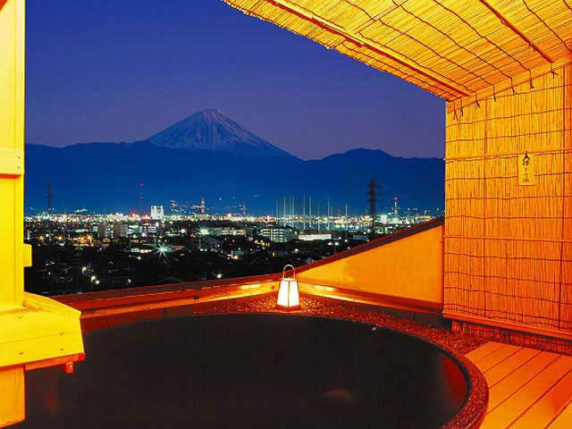 甲府の夜景を独占する温泉11種類のお風呂 ホテル神の湯温泉
